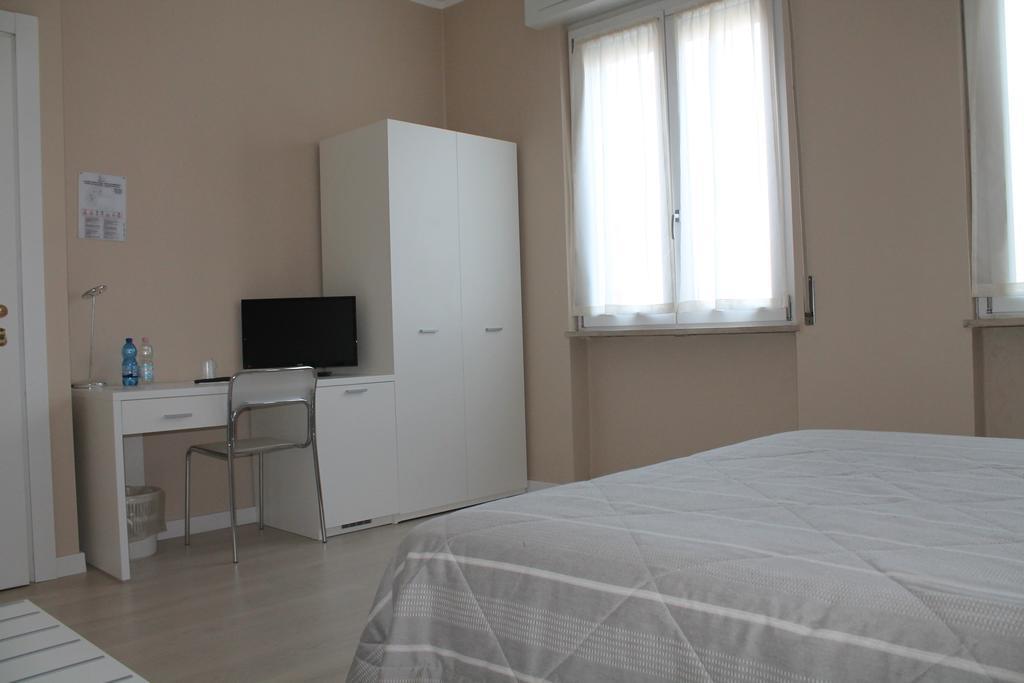 Hotel Cremona Viale Room photo